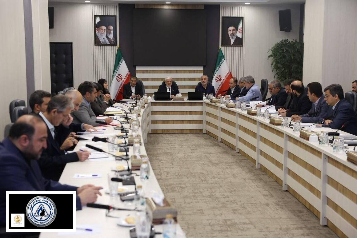 دولت ایران راهبرد اصلی خود را در مواجهه با ناترازی انرژی، تأمین پایدار گاز برای صنایع و مصارف خانگی در ماه‌های سرد سال اعلام کرد. محمدرضا عارف، معاون اول رئیس‌جمهوری، در نشست شورای