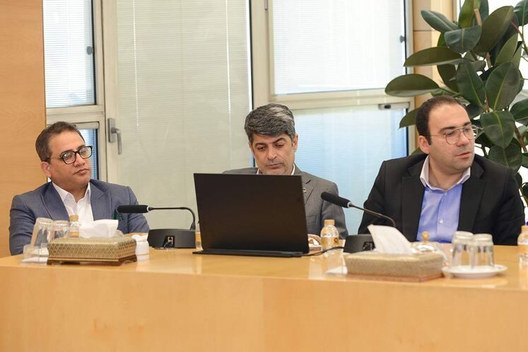 نشست تأمین مالی طرح‌های پتروشیمی برگزار شد